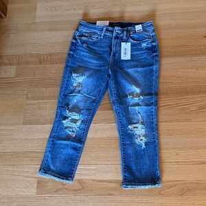 Judy Blue Mid-Rise Destroyed Denim Capri Jeans in Medium Blue Wash